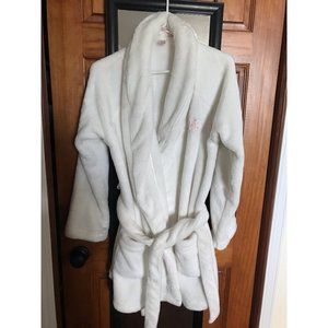 XS/S plush white Victoria's Secret robe - worn once only!